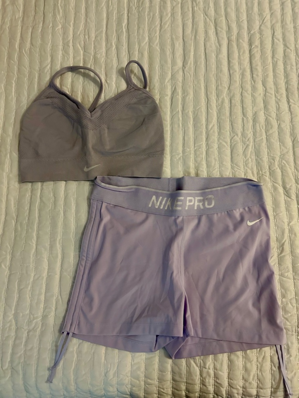 Nike lavender-pastel purple active bra and shorts set
